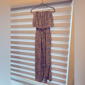 Tube top jumper with pockets never worn size large animal print.